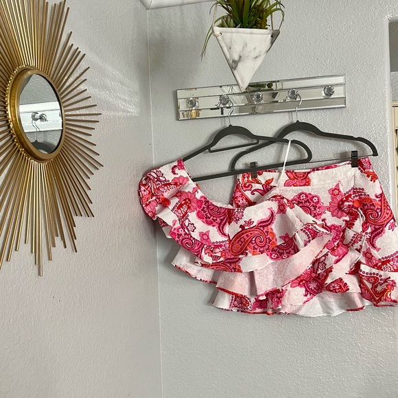 Shein Pink Two Piece Skirt Set with Bold Pink and White Floral Print - Picture 7 of 14